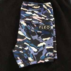 Fleo Shorts